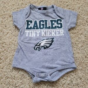 NFL Team Apparel Reebok Philadelphia Eagles Football Tiny Kicker Bodysuit 0-3 M